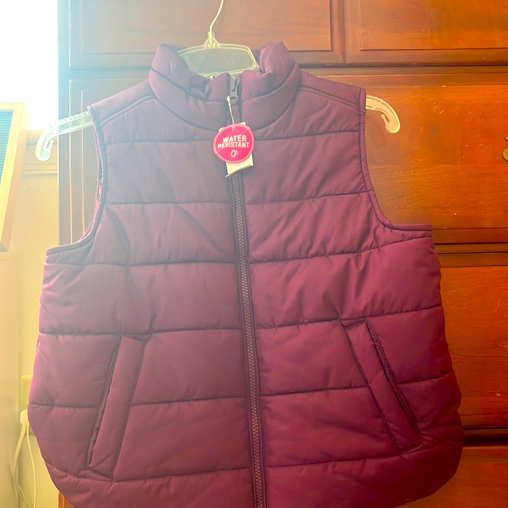 14 / 16 Kids Winter Vest  (Never used before )